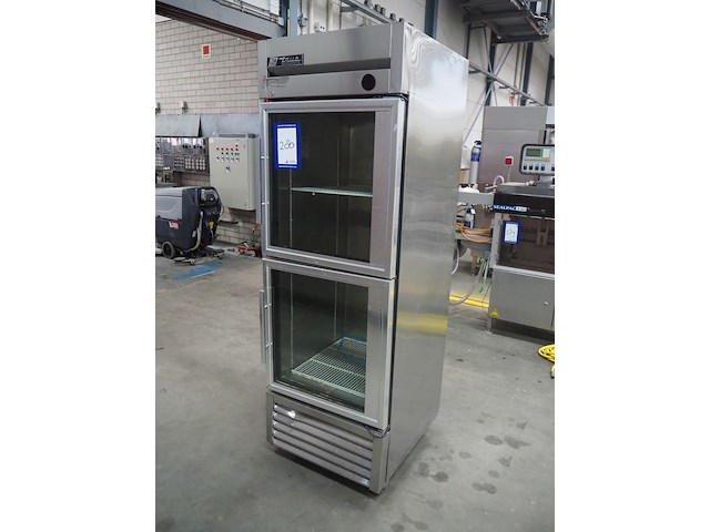 True - afbeelding 3 van  10