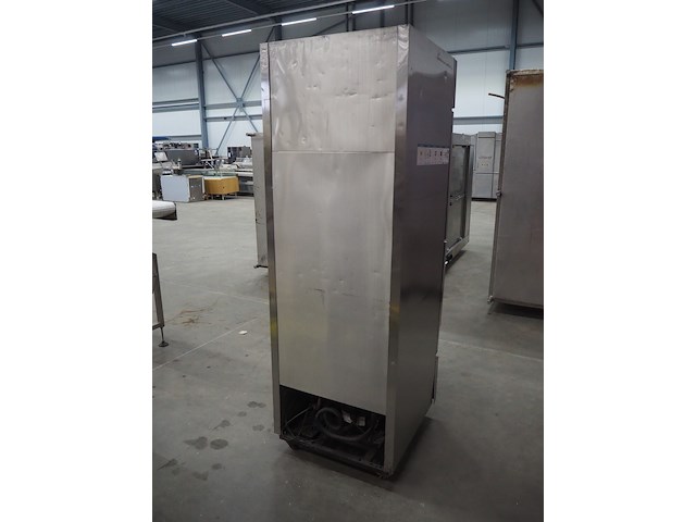 True - afbeelding 5 van  10