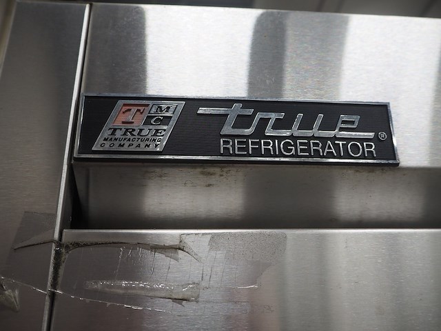 True - afbeelding 10 van  10