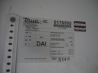 True - afbeelding 2 van  10