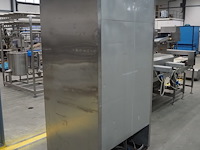 True - afbeelding 4 van  10