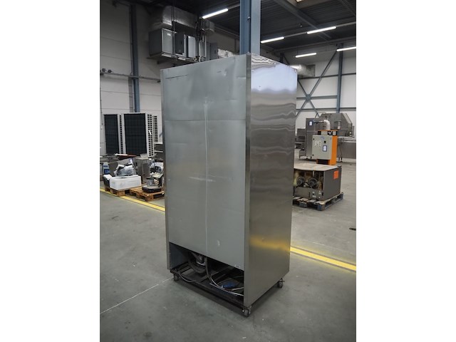 True - afbeelding 5 van  10