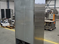 True - afbeelding 5 van  10