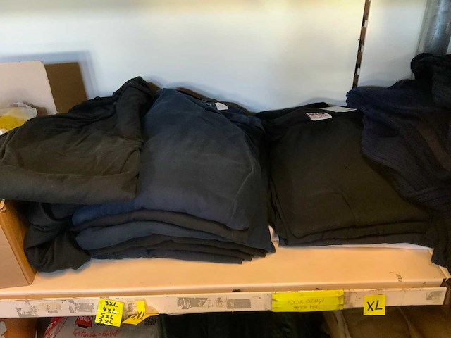 Truien en shirts ca 30 stuks - afbeelding 5 van  11