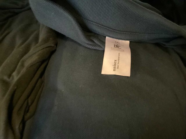 Truien en shirts ca 30 stuks - afbeelding 7 van  11