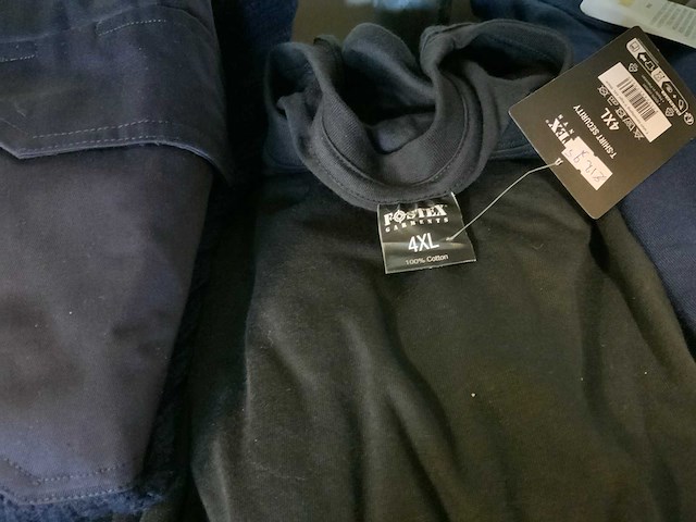 Truien en shirts ca 30 stuks - afbeelding 8 van  11