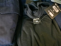 Truien en shirts ca 30 stuks - afbeelding 8 van  11