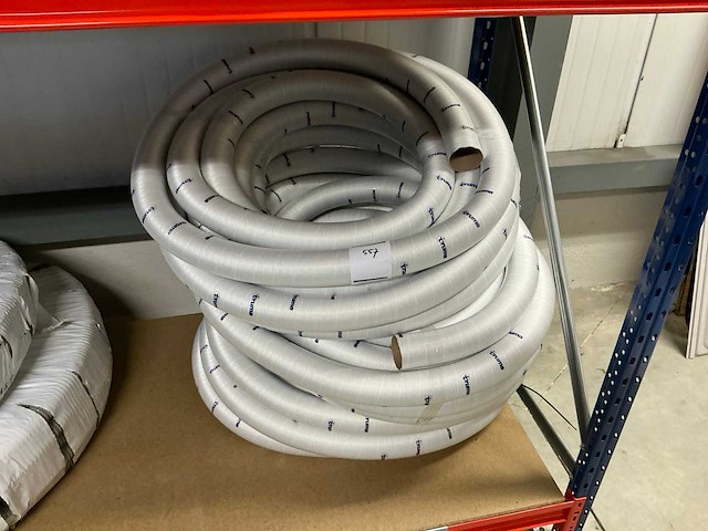 Truma kr65 koude lucht slang - afbeelding 1 van  3