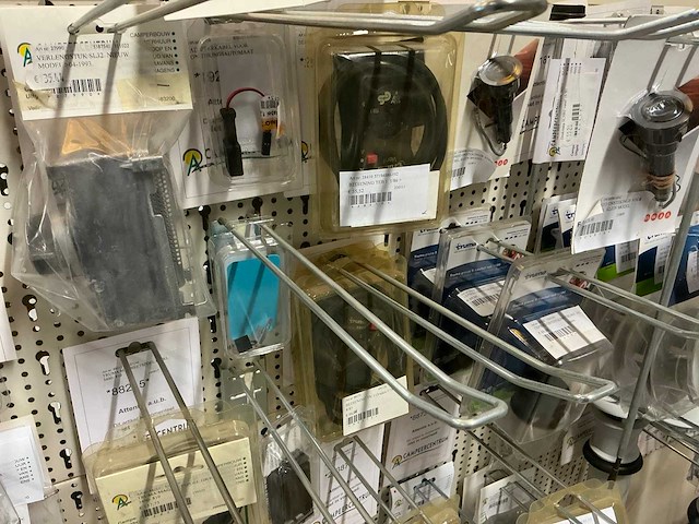 Truma partij verwarmings-en gasonderdelen - afbeelding 3 van  31