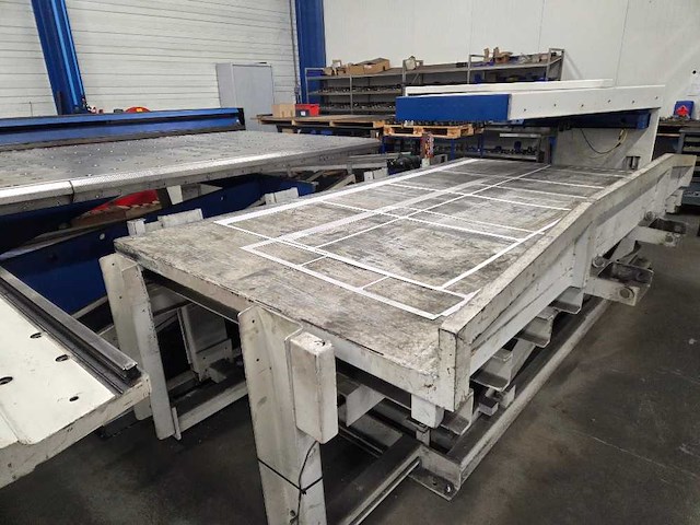 Trumpf - 2004 - trumatic 5000 r - pons-nibbelmachine - afbeelding 2 van  17