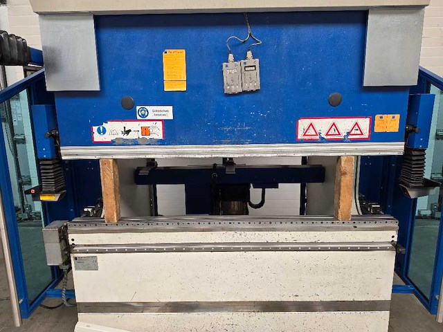 Trumpf - 2005 - trumabend v85 - cnc-kantbank - afbeelding 2 van  16