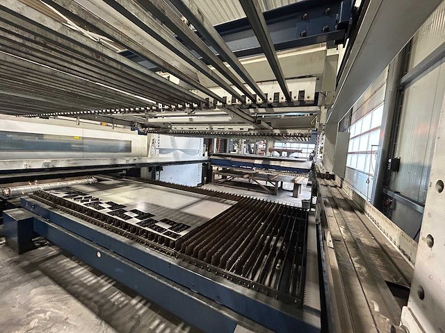Trumpf - 2015 - trulaser 5040 - lasersnijmachine - liftmaster compact - afbeelding 17 van  41