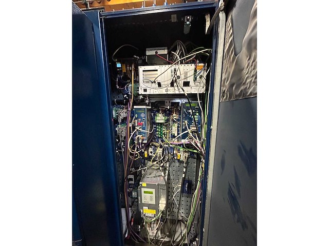 Trumpf - 2015 - trulaser 5040 - lasersnijmachine - liftmaster compact - afbeelding 30 van  41