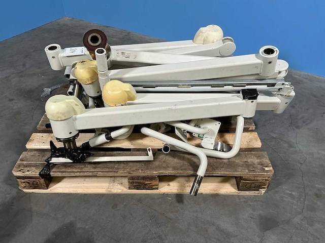 Trumpf medizin systeme armen operatielicht - afbeelding 1 van  9