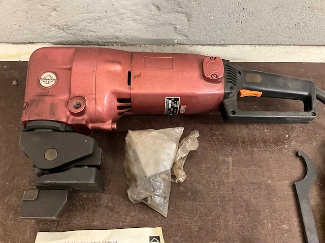 Trumpf thn800 nibbelmachine 220v - afbeelding 2 van  3