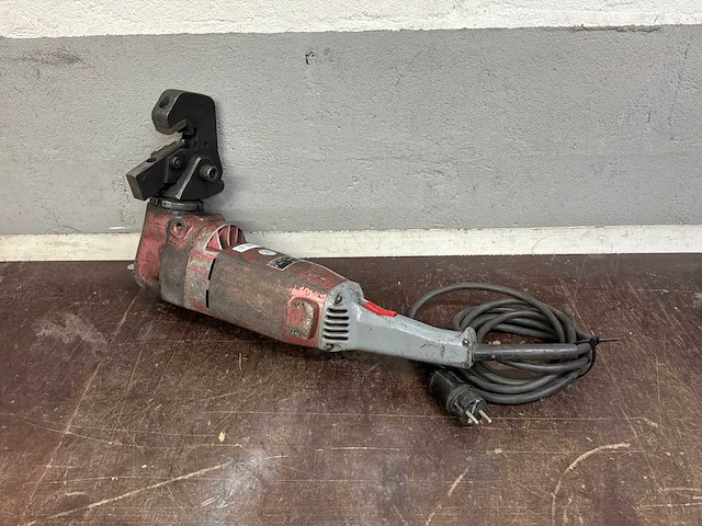 Trumpf tkf 100 plaatwerkknabbelschaar - afbeelding 1 van  8