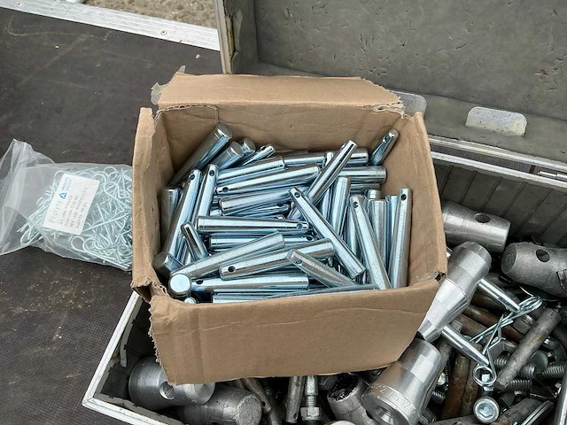 Trusspennenkist - afbeelding 2 van  3