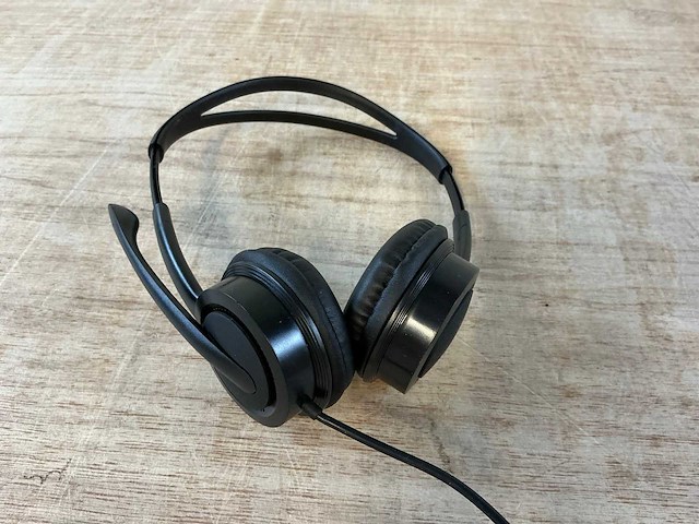 Trust 2-in-1 home office set koptelefoon & webcam (3x) - afbeelding 16 van  20