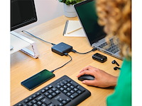 Trust maxo oplader vier poorten usb a/usb c zwart - afbeelding 4 van  6