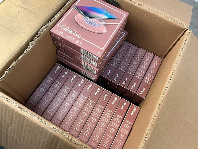 Trust wireless accu's en laders (25x) - afbeelding 4 van  4