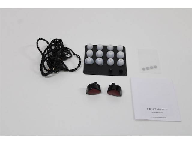 Truthear zero red - in-ear monitors audiofiele oordoppen rood - afbeelding 5 van  5