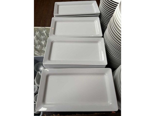 Truyts kunststof bord (73x) - afbeelding 2 van  3