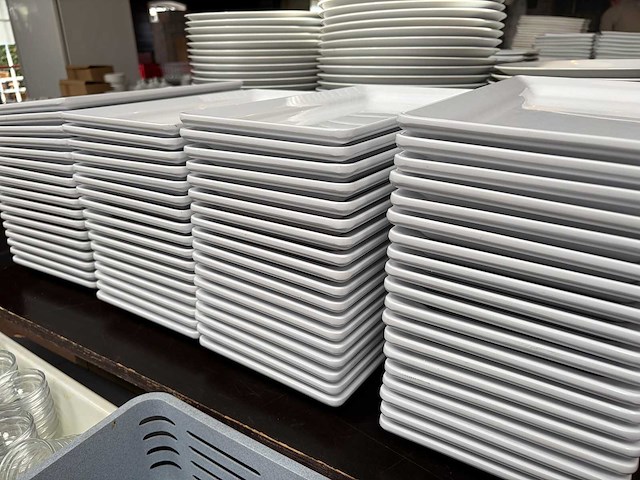 Truyts kunststof bord (73x) - afbeelding 3 van  3