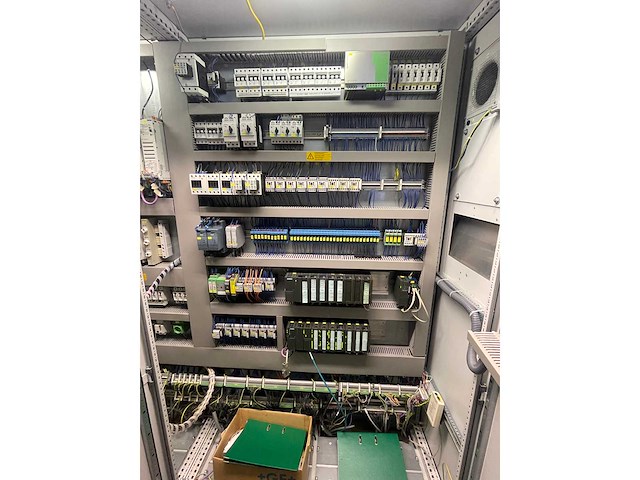 Tsk schill roll-to-roll zonnefolie-reiniger en braaistlijn - afbeelding 27 van  37