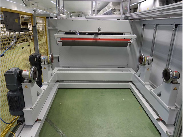 Tsk schill roll-to-roll zonnefolie-reiniger en braaistlijn - afbeelding 32 van  37