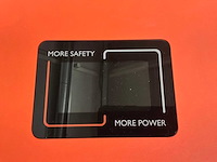 Tsun hybride off-grid omvormer met batterij-aansluiting - afbeelding 2 van  4