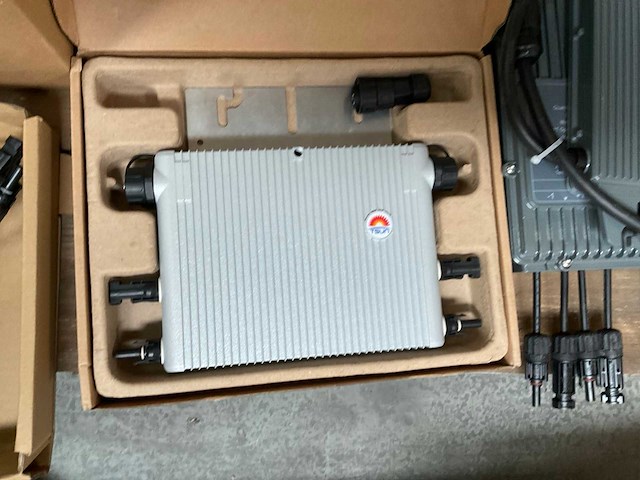 Tsun micro-omvormer (9x) - afbeelding 4 van  8