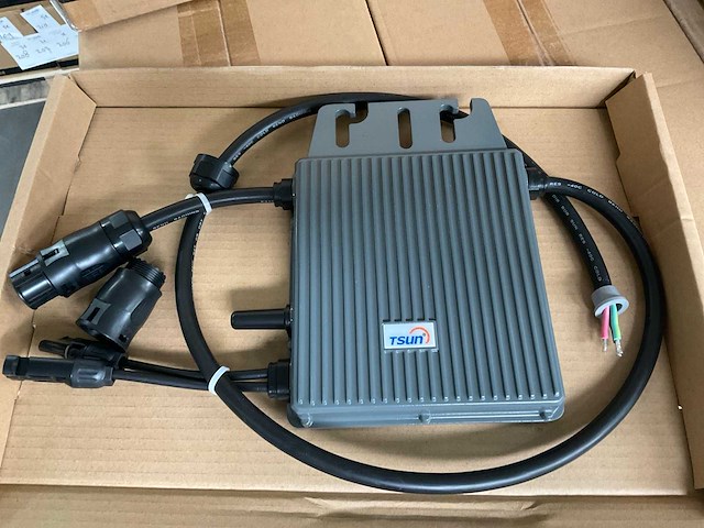 Tsun tsol-m400 micro-omvormer (50x) - afbeelding 1 van  2