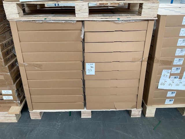 Tsun tsol-ms3000 micro-inverter (40x) - afbeelding 1 van  1