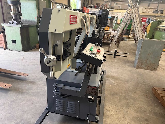 Ttmc - bs-2114 th - metalen horizontale bandzaagmachine - afbeelding 9 van  9