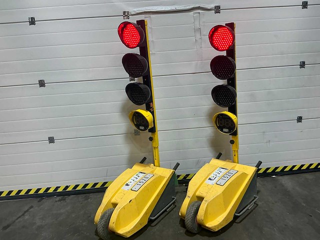 Tts tempo verkeerslicht (2x) - afbeelding 1 van  3