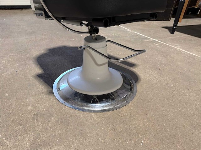 Ttt kappersstoel - afbeelding 3 van  5