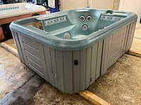 Tubbe jacuzzi - afbeelding 8 van  13