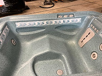 Tubbe jacuzzi - afbeelding 9 van  13