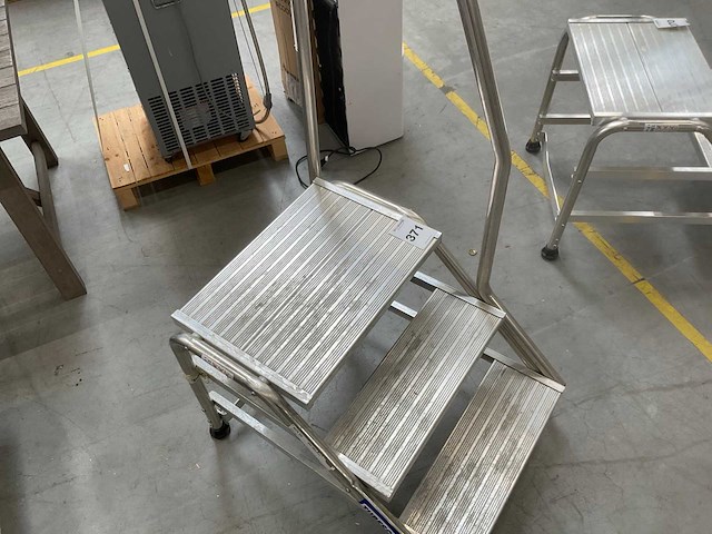 Tubesca aluminium opstap / bordes - afbeelding 1 van  4