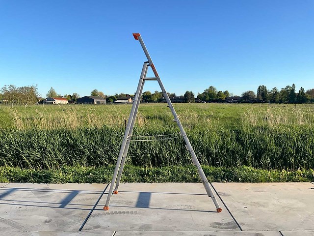 Tubesca aluminium trapladder - afbeelding 3 van  5