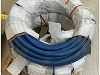 Tubo marine grade super armorvin rubber hose 59m 32 mm - durable, flexible & saltwater resistant - afbeelding 1 van  3