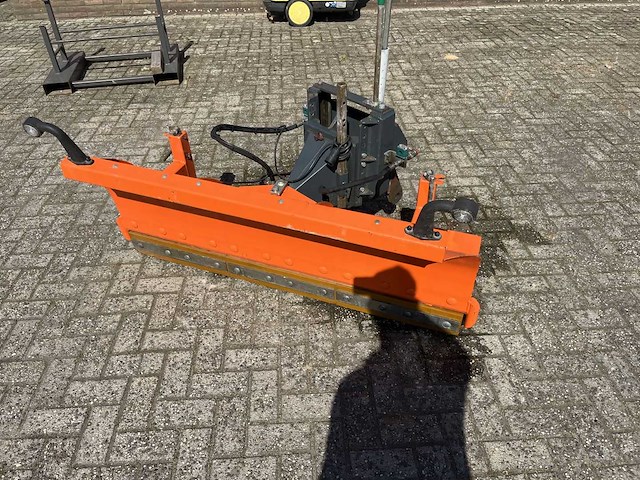 Tuchel - 2014 - sk-f150 - sneeuwschuiver - afbeelding 4 van  6
