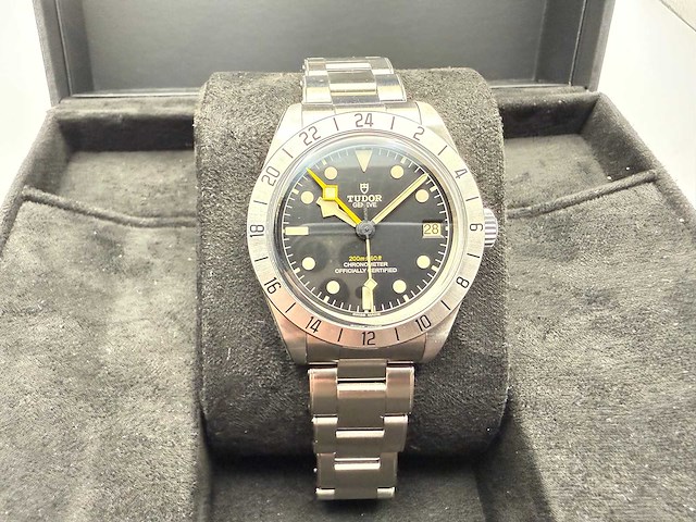 Tudor black bay | black dial | unworn | 2026 - afbeelding 1 van  9