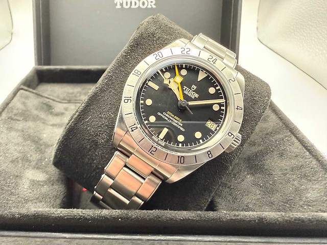 Tudor black bay | black dial | unworn | 2026 - afbeelding 5 van  9