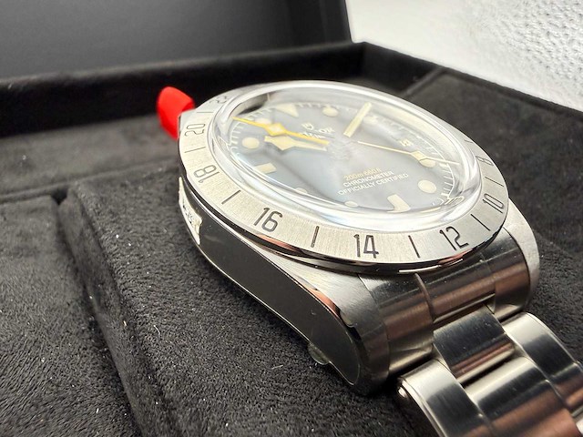 Tudor black bay | black dial | unworn | 2026 - afbeelding 7 van  9