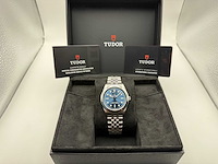 Tudor black bay one 39 | jubilee | blue dial | unworn | 2026 - afbeelding 4 van  12