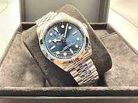 Tudor black bay one 39 | jubilee | blue dial | unworn | 2026 - afbeelding 4 van  12