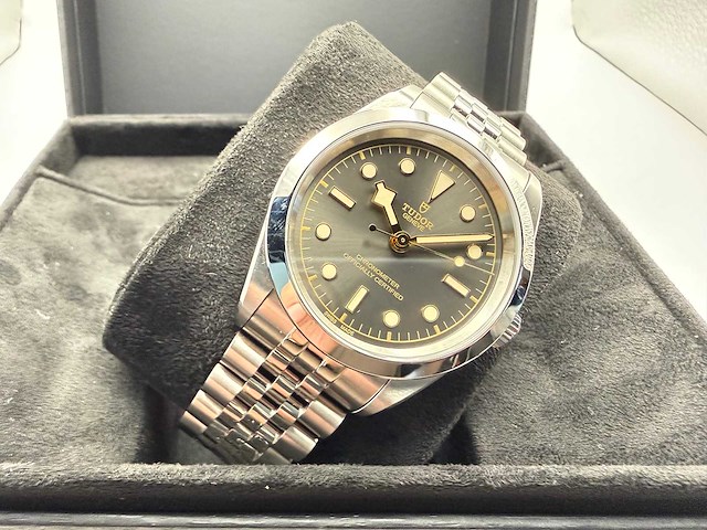 Tudor black bay one 41 | anthracite dial | unworn | 2026 - afbeelding 6 van  12