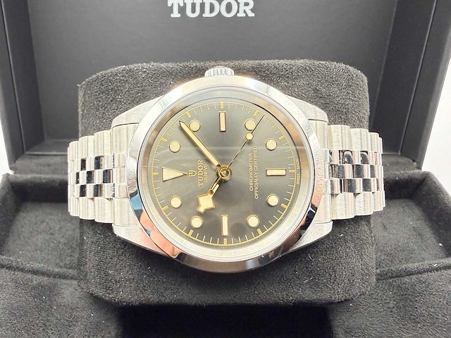 Tudor black bay one 41 | anthracite dial | unworn | 2026 - afbeelding 7 van  12