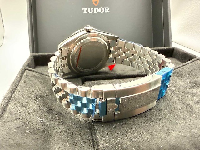 Tudor black bay one 41 | anthracite dial | unworn | 2026 - afbeelding 12 van  12